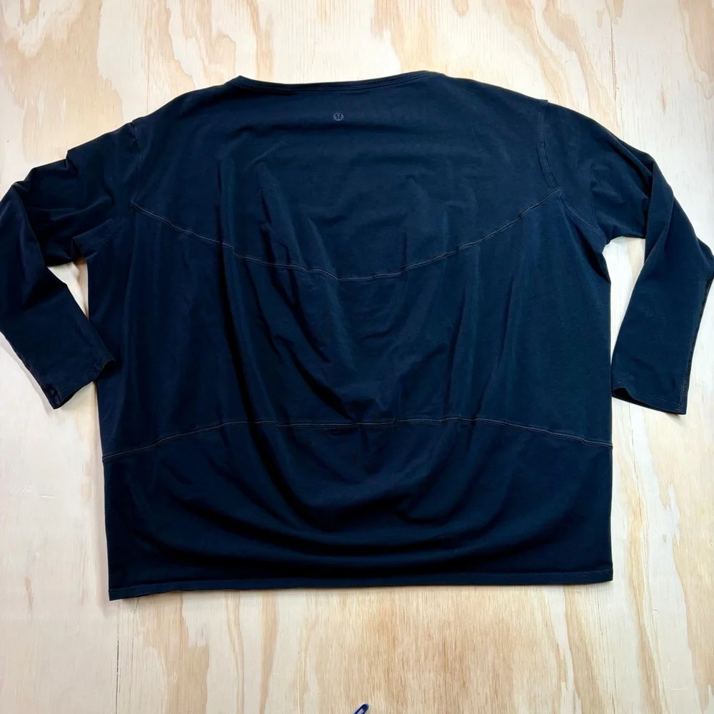 Lululemon Back In Action Long Sleeve Black Oversized No Size Tag